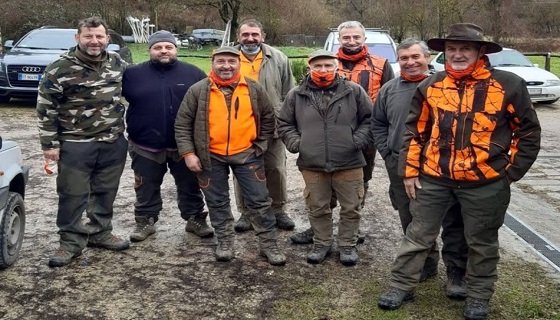 Abbattuti i cinghiali che “assediavano” Bivigliano, grazie alla squadra dei cacciatori del Tridente