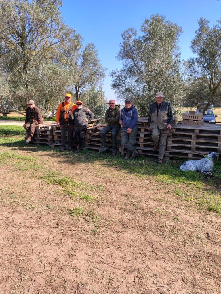 481968145_10232896975478328_110383205770399261_n-768x1024 Italcaccia Taranto: Prima manifestazione Cinofila di Caccia Pratica valevole per la qualificazione al Campionato Italiano.